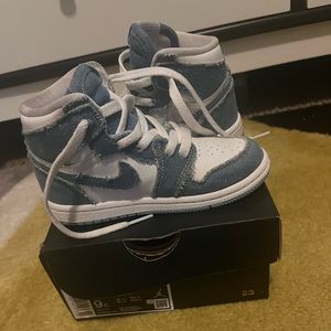 Jordan 1 high denim and white